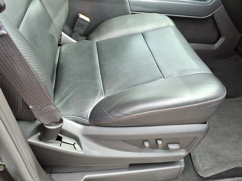 Used 2014 GMC Sierra 1500 SLT w/ All-Terrain Package image 17