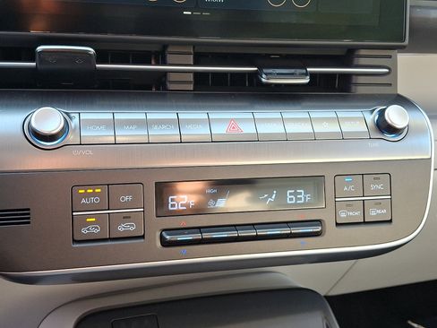 Used 2026 Hyundai Kona Limited FWD image 19