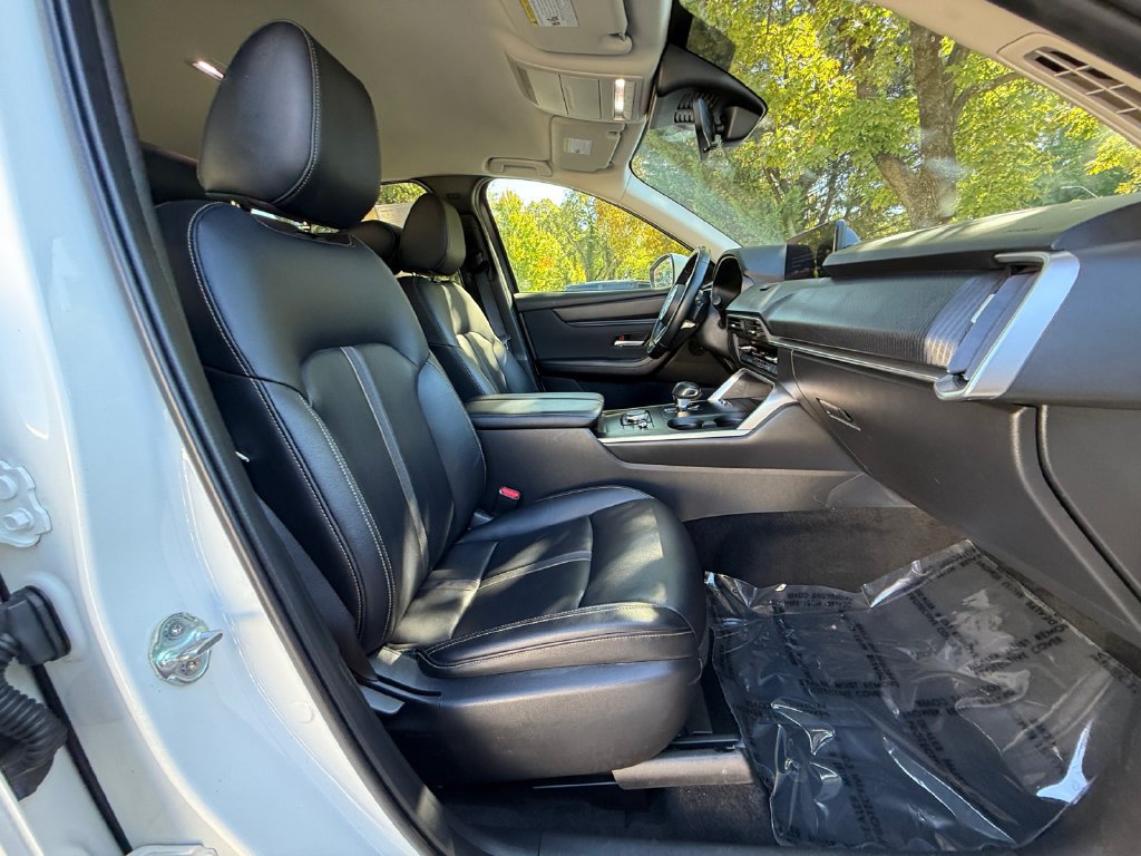 Used 2024 MAZDA CX-90 3.3 Turbo w/ Select Package AWD/4WD image 26