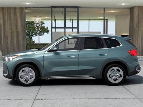 New 2026 BMW X1 xDrive28i AWD/4WD image 4