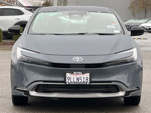 Certified 2024 Toyota Prius XLE image 10