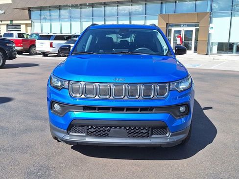 Used 2022 Jeep Compass Latitude AWD/4WD image 7