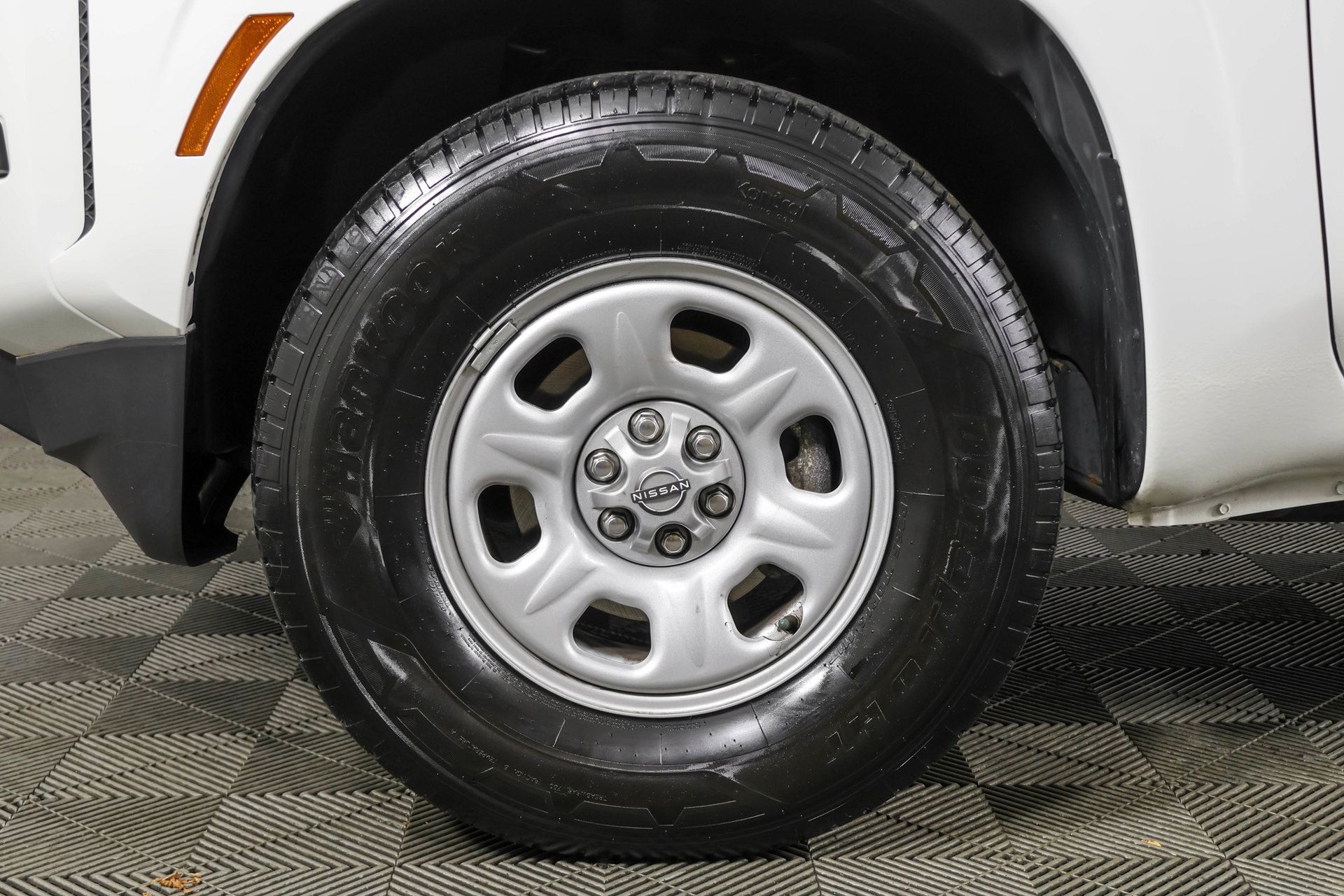 Used 2024 Nissan Frontier S w/ S Utility Package RWD image 20
