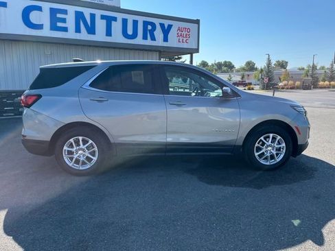 Used 2023 Chevrolet Equinox LT w/ Driver Convenience Package AWD/4WD image 17