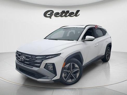 Certified 2025 Hyundai Tucson SEL image 1
