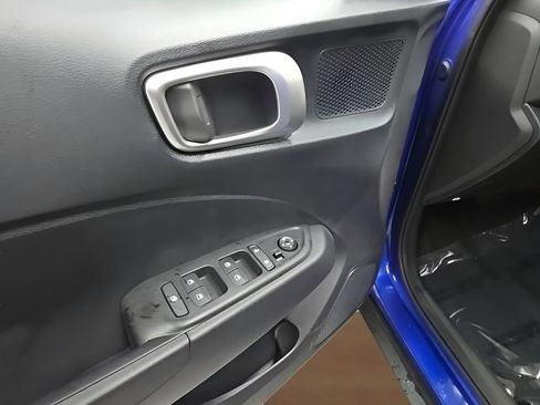 New 2026 Hyundai Venue SEL FWD image 10