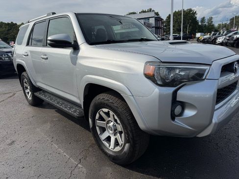 Used 2015 Toyota 4Runner 4WD image 12