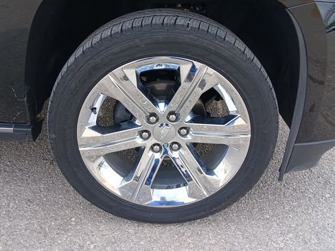 Used 2020 Cadillac Escalade Platinum image 13