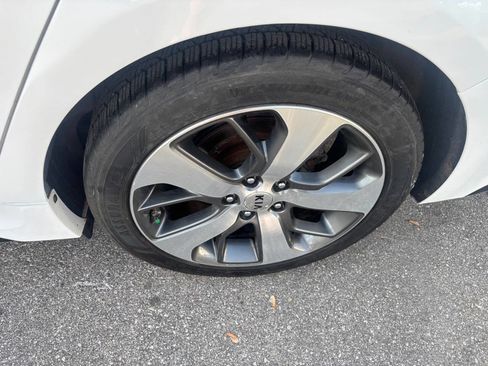Used 2020 Kia Optima S FWD image 9