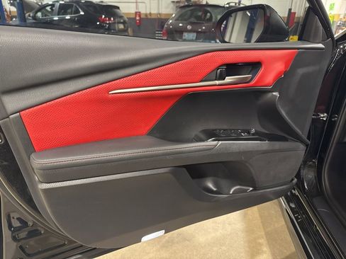 Used 2025 Toyota Camry XSE image 15