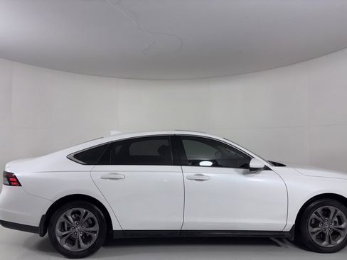 Certified 2024 Honda Accord EX image 4
