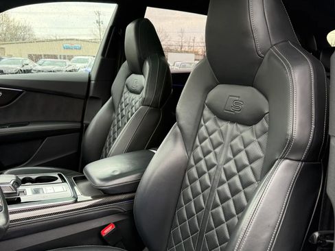 Used 2023 Audi SQ8 Premium Plus w/ Executive Package image 3