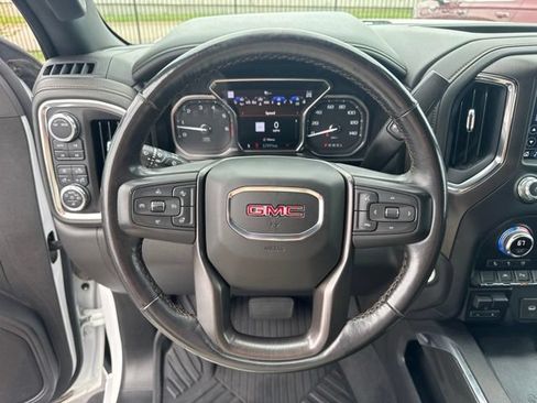 Used 2022 GMC Sierra 1500 AT4 w/ AT4 Premium Package AWD/4WD image 13