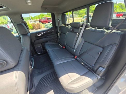 Used 2025 Chevrolet Silverado 1500 LTZ w/ LTZ Premium Package AWD/4WD image 23