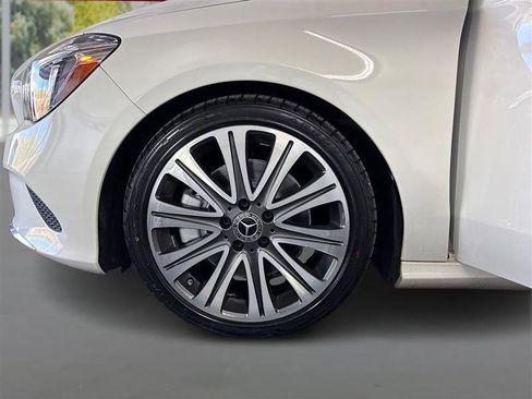 Used 2018 Mercedes-Benz CLA 250 image 20