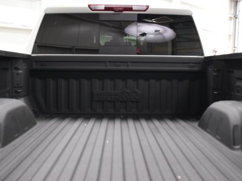 Used 2024 Chevrolet Silverado 1500 High Country w/ High Country Premium Package AWD/4WD image 24