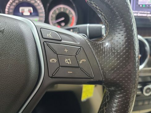 Used 2014 Mercedes-Benz GLK 350 4MATIC w/ Premium 1 Package image 32