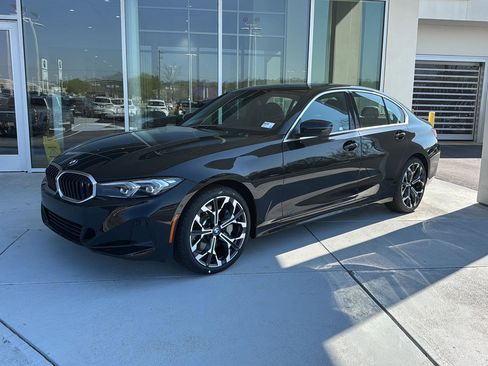 New 2026 BMW 330i Sedan w/ Premium Package RWD image 2
