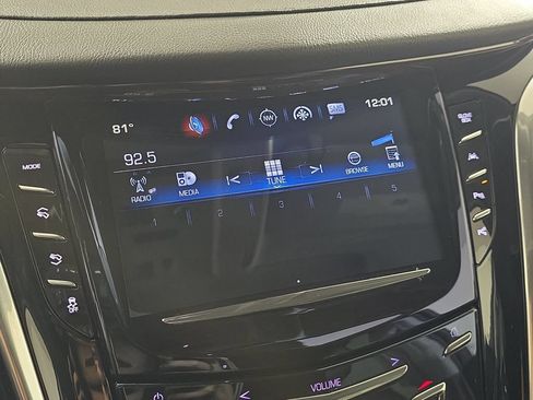 Used 2020 Cadillac Escalade Premium Luxury AWD/4WD image 25