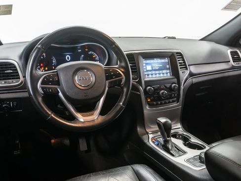 Used 2018 Jeep Grand Cherokee Limited AWD/4WD image 7