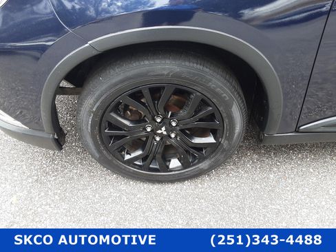 Used 2018 Mitsubishi Outlander LE image 9