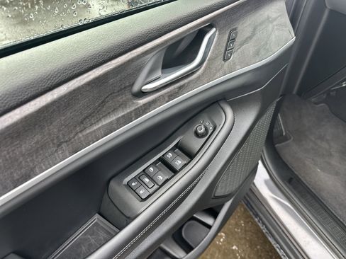 New 2025 Jeep Grand Cherokee L Limited w/ Luxury Tech Group II image 15