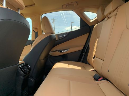 Used 2025 Lexus NX 250 FWD w/ Cold Area Package image 32