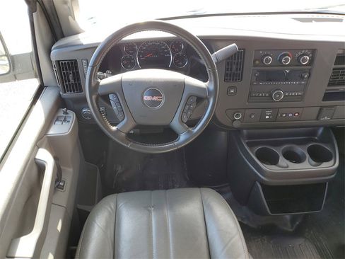 Used 2023 GMC Savana 2500 w/ Driver Convenience Package image 13