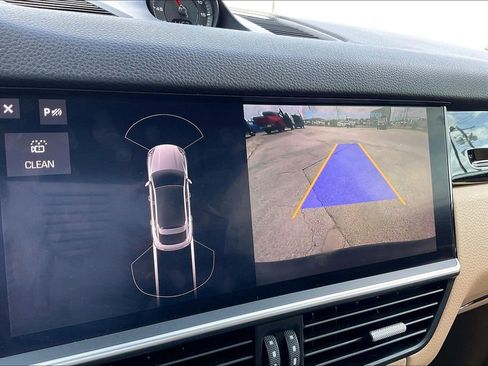 Used 2021 Porsche Cayenne Coupe image 13