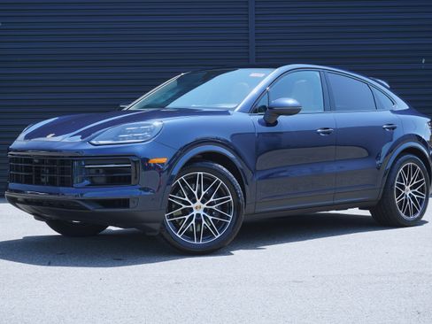 Certified 2026 Porsche Cayenne Coupe AWD/4WD image 1