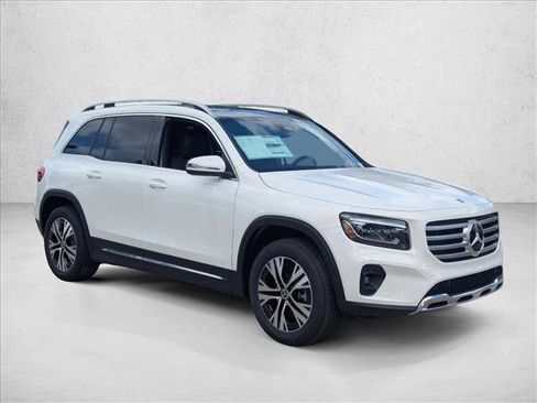 Used 2026 Mercedes-Benz GLB 250 image 6