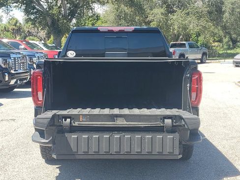 Certified 2023 GMC Sierra 1500 Denali w/ Denali Reserve Package AWD/4WD image 12