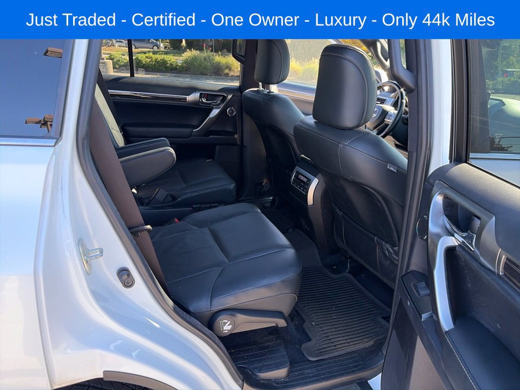 Used 2023 Lexus GX 460 Luxury w/ Sport Design Package AWD/4WD image 16