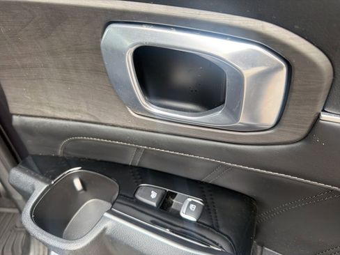 Used 2024 Kia Sorento SX Prestige AWD/4WD image 30