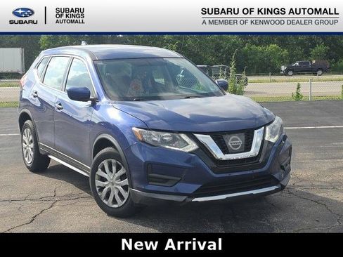 Used 2017 Nissan Rogue S FWD image 1