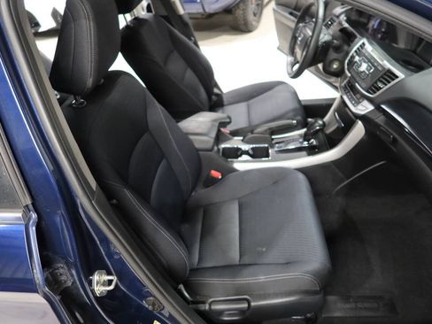Used 2015 Honda Accord Sport image 13