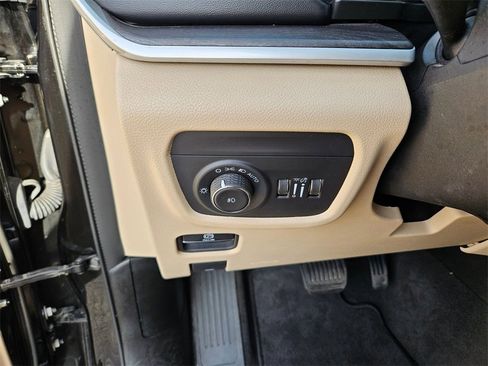 Used 2021 Jeep Grand Cherokee L Limited image 17