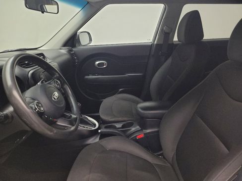 Used 2017 Kia Soul FWD image 17
