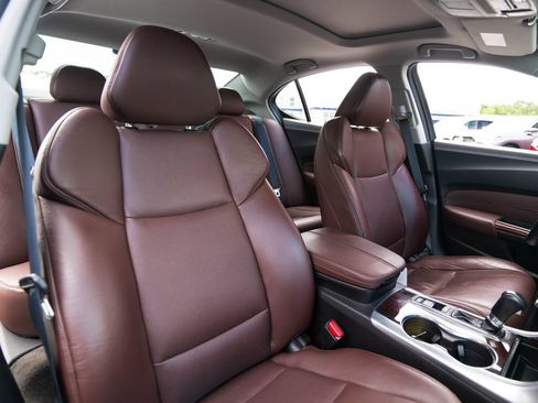 Used 2015 Acura TLX w/ Technology Package FWD image 19
