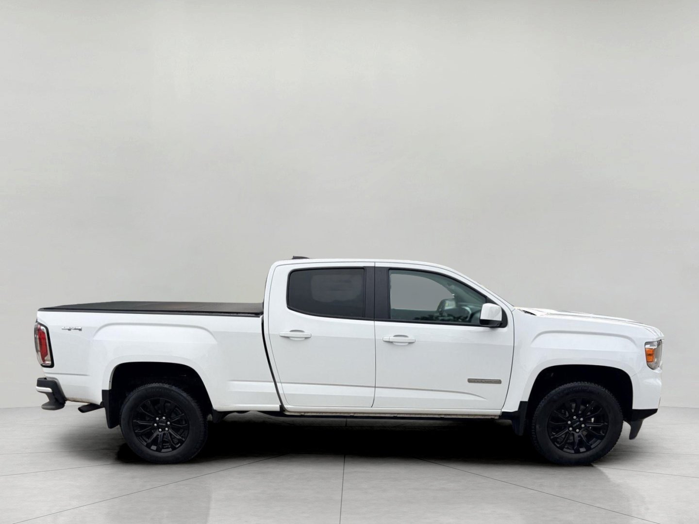 Used 2022 GMC Canyon Elevation w/ Elevation Premium Package AWD/4WD image 28