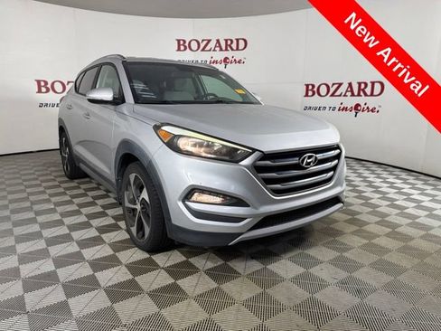Used 2017 Hyundai Tucson Sport FWD image 1