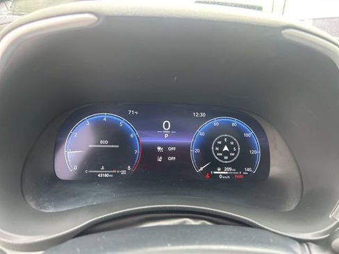 Used 2023 Toyota Highlander Limited image 21