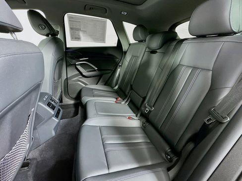 New 2025 Audi Q5 Premium image 9