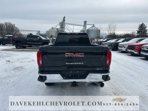 Used 2022 GMC Sierra 2500 SLT w/ X31 Off-Road Package image 4