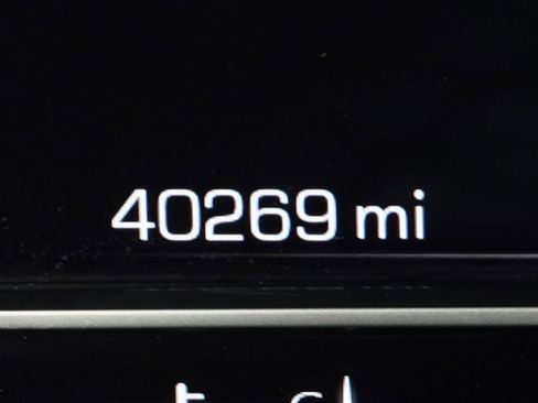 Used 2023 GMC Yukon XL Denali Ultimate w/ LPO, Floor Liner Package image 21