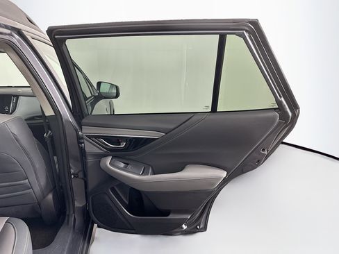 Used 2025 Subaru Outback Onyx Edition image 30