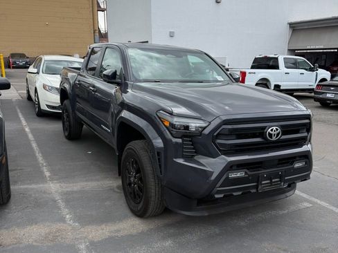Used 2024 Toyota Tacoma SR5 AWD/4WD image 3