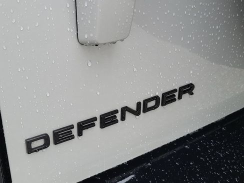 Used 2026 Land Rover Defender 130 S AWD/4WD image 5