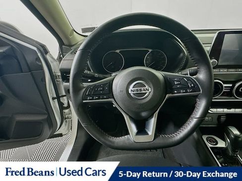 Used 2023 Nissan Sentra SR w/ Midnight Edition Package FWD image 15