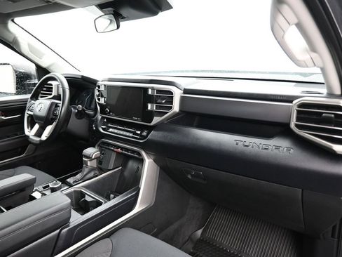 Used 2022 Toyota Tundra SR5 w/ SR5 Convenience Package image 53